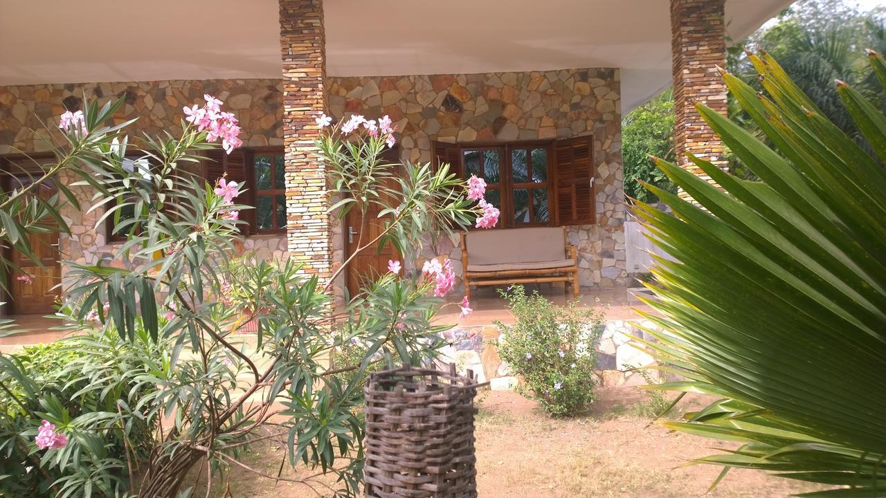 Hotel Parc Residence Missahohe Exterior photo